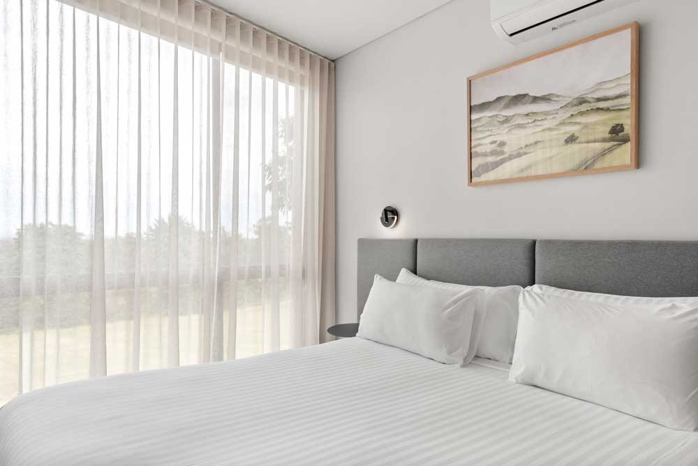 Premier_Corner_Suite-11-1000