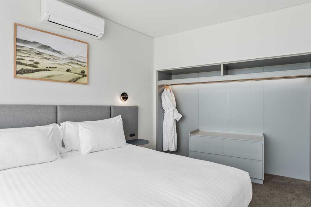 Premier_Corner_Suite-12-1000