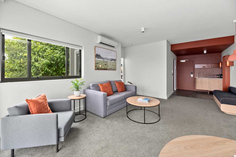 Premier_Corner_Suite-4