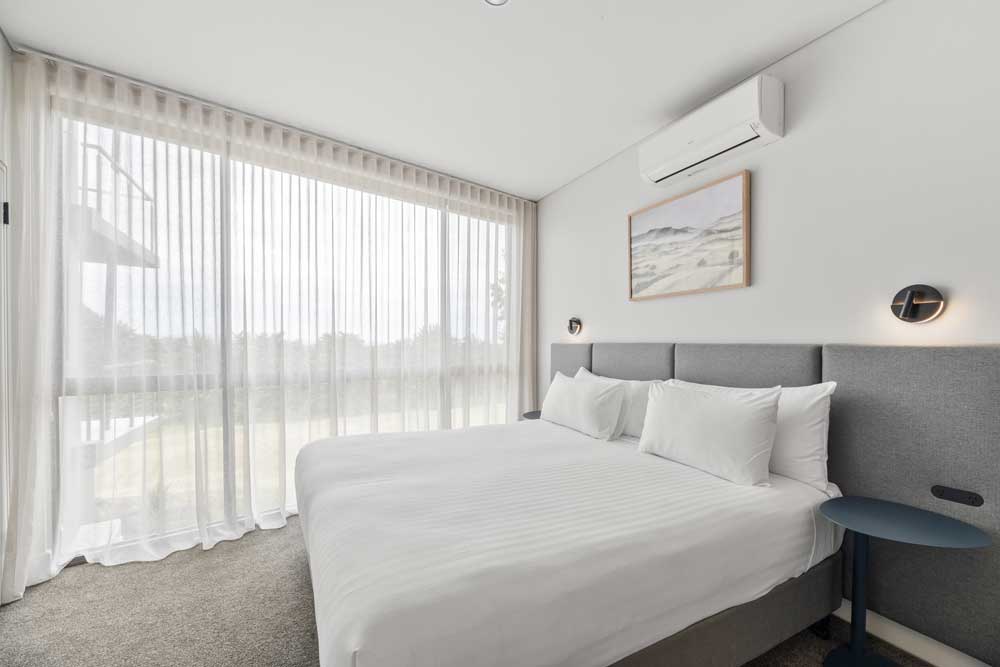Premier_Corner_Suite-9-1000