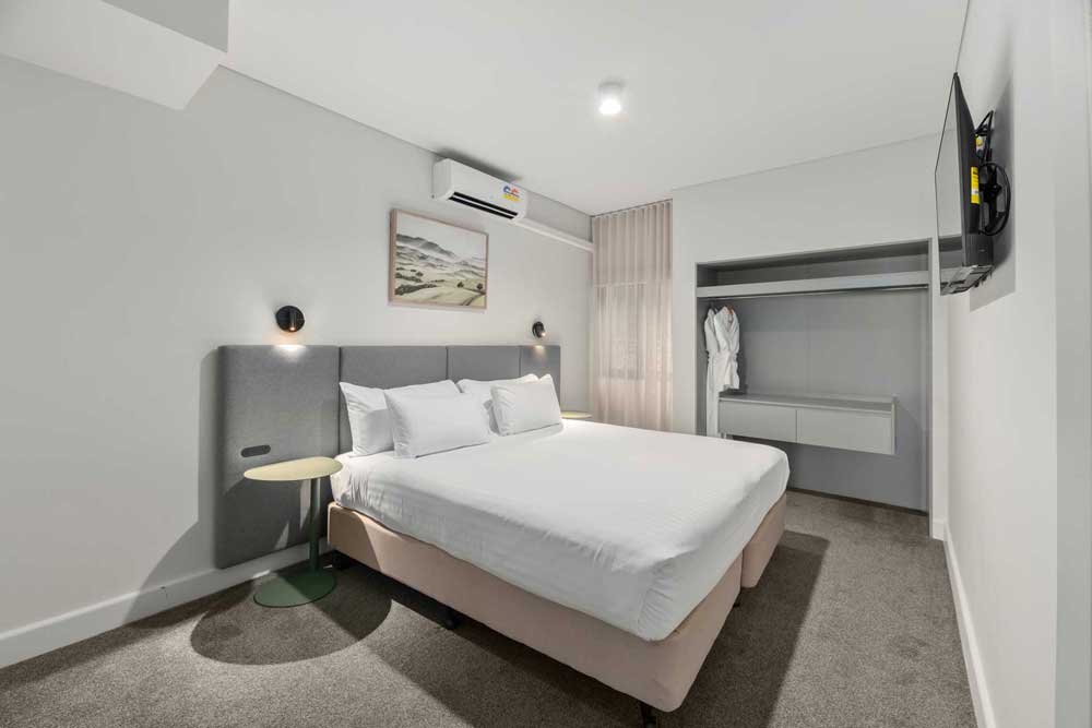 one_bed_acc-11-hero-1000