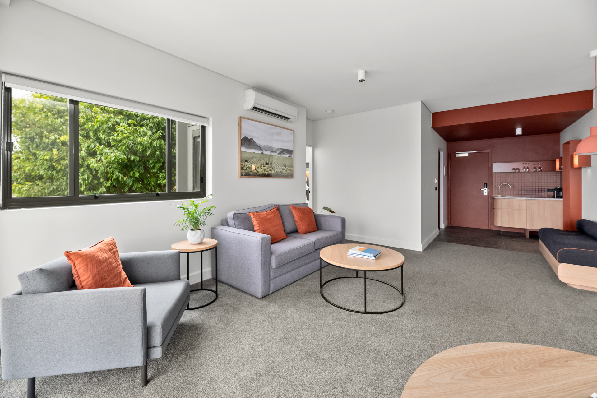 Premier_Corner_Suite-4